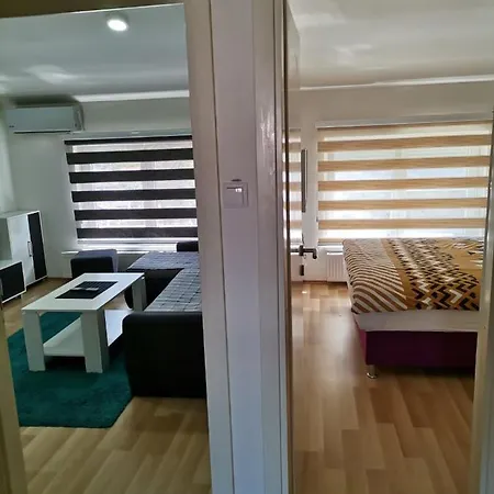 Apartment Centar Enmi 111 *