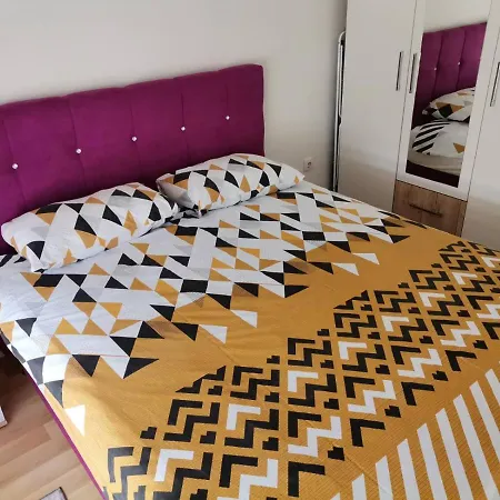 Apartment Centar Enmi 111 *